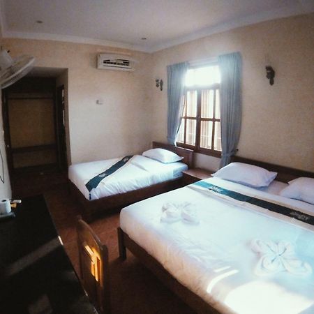 Latinos Hostel Siem Reap Exterior foto