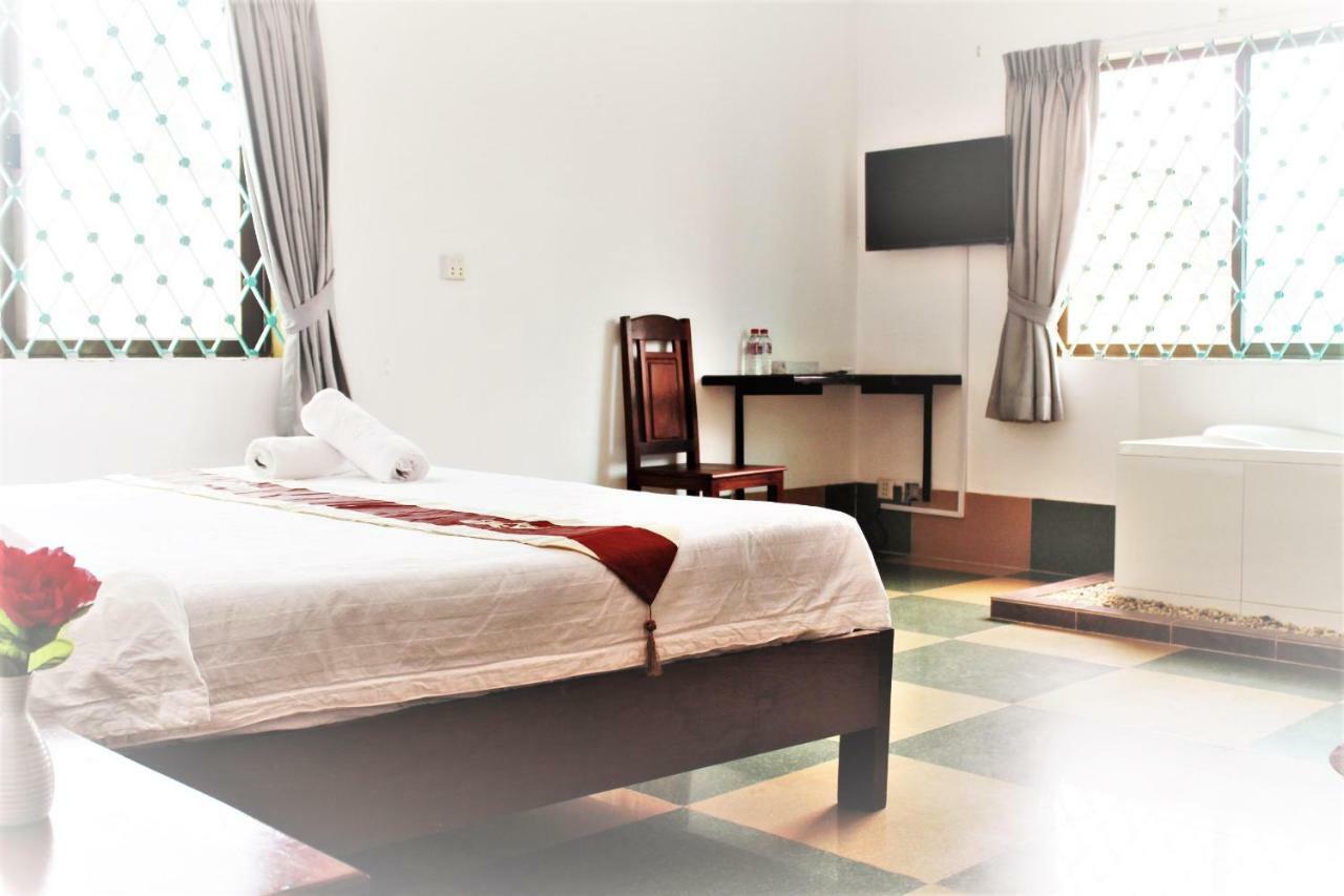 Latinos Hostel Siem Reap Exterior foto
